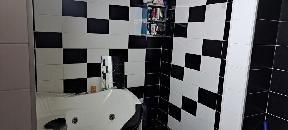 Sergili Xonobodda joylashgan 3 Sotux 5 xona uchastka xovli sotiladi