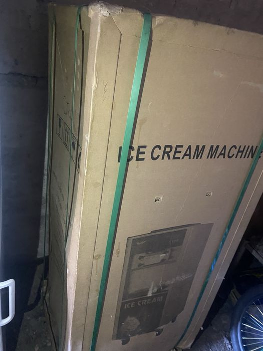Продам мороженый аппарат новый