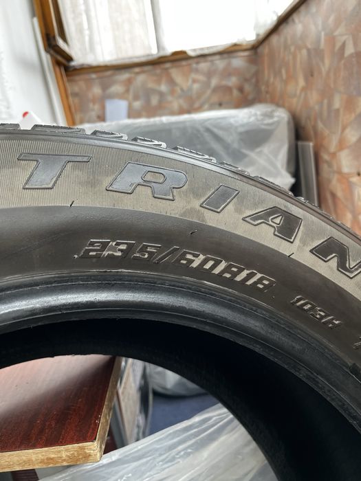 Продам б/у зимнюю резину TRIANGLE  235/60R18