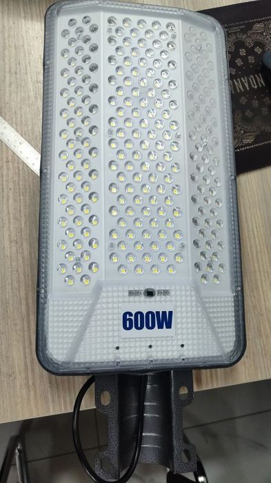 Projektor solnichniy, quyosh panelli projektor 100w 200w 300w 400w 600