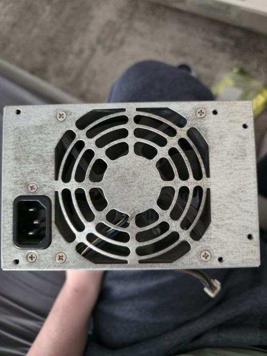 Sursa HP 320W provenită dintr-un HP COMPAQ ELITE 8200 Tower