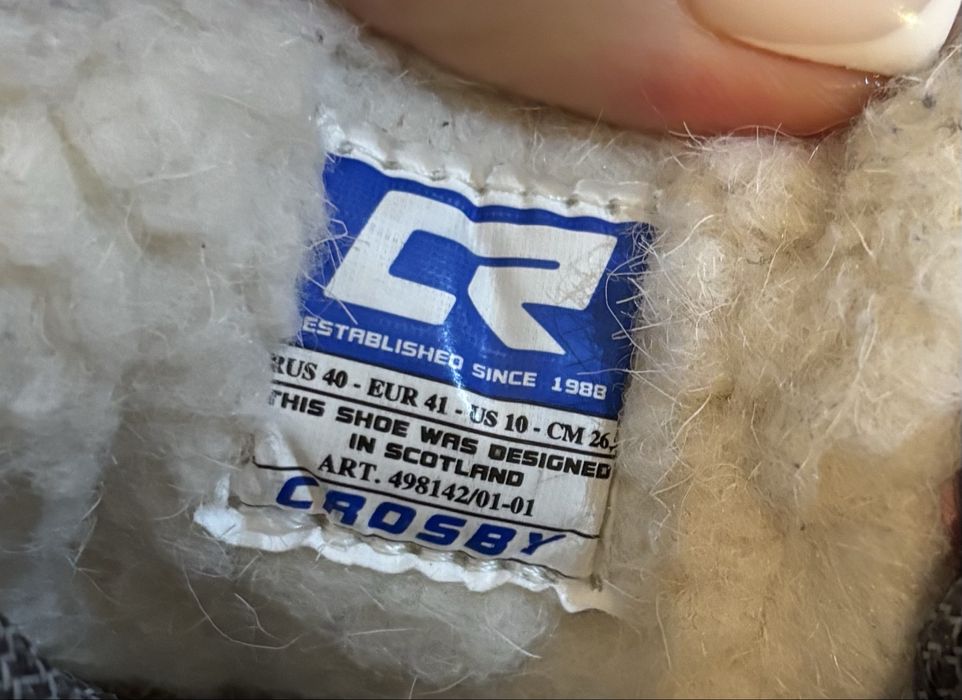 Зимние кроссовки