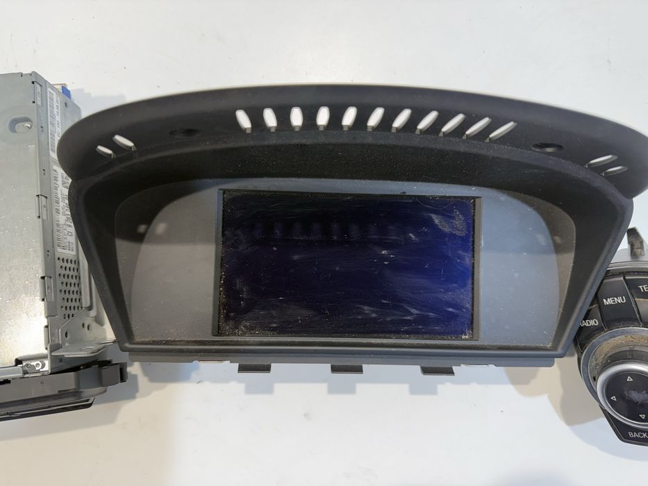 Продаваме малко CIC за BMW E90 E91 E92 E93