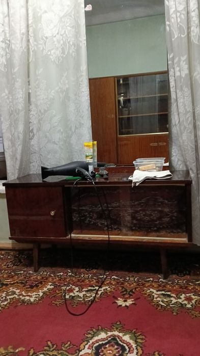 Мебель срочна продам