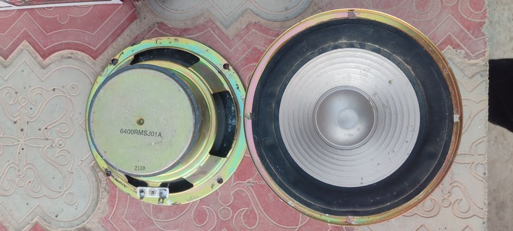 Magnitafon kalonkalaribilan sotiladi mashenadan yichib olingan