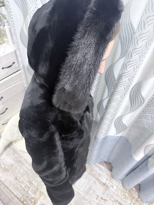 Продается шуба норковая