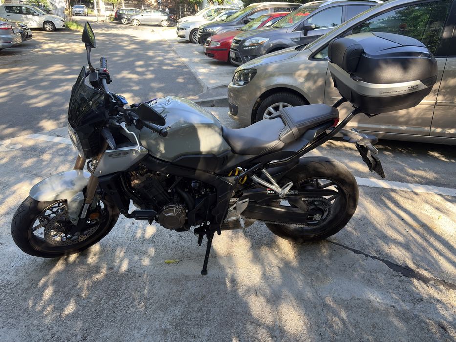 Honda CB650R 2021 ~4500km