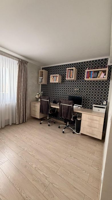 Apartament 5 camere, 98 mp, etaj 3, complet mobilat si utilat-Suceava