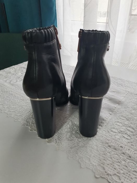 Cizme de piele Gaudi