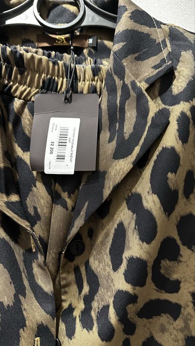 Брючный костюм новый 48-50