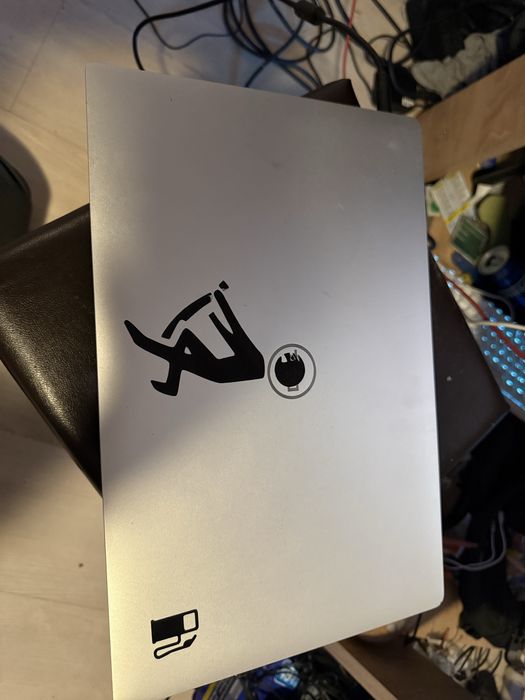 Laptopuri dell xps asus ,cititi anunt