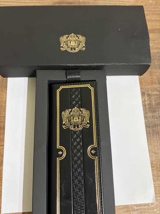 Vand pix cu stema Patriarhiei Române