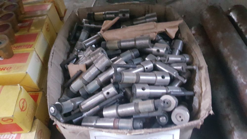 Elementi si diuze pompa injectie buldozer s1500