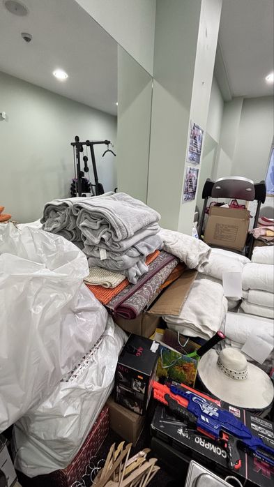 Килими, одеала, завивки, кърпи