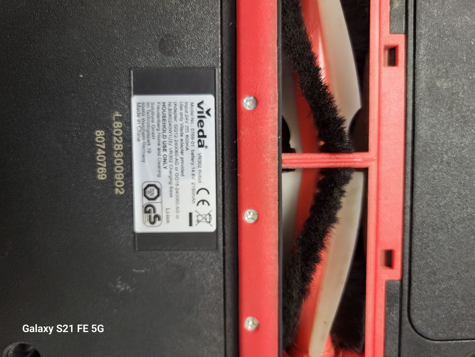 Aspirator i robot Vileda VR 302 in perfecta stare de functionare cu in