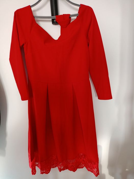 Продам женские  платья