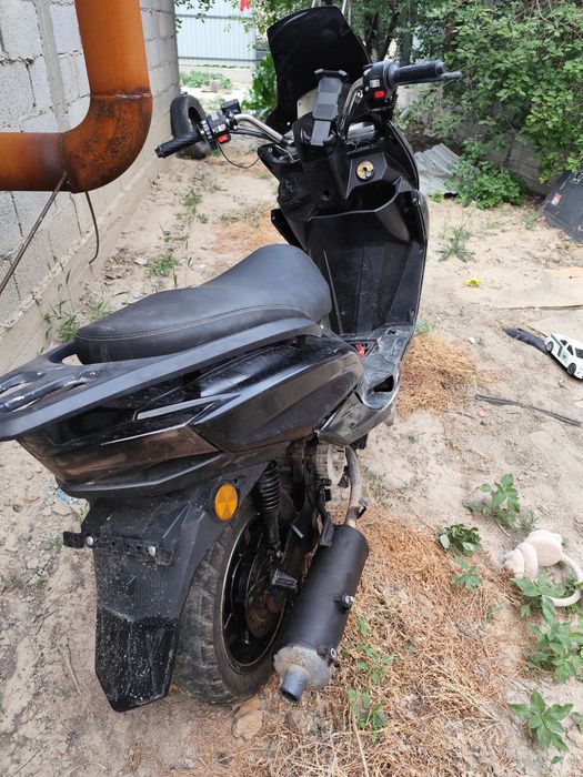 Продам скутер 125 кубов