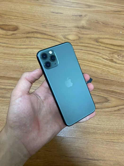 iPhone 11 Pro kar dok