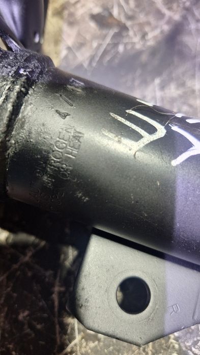 Амортизаторы камри 50 55 XLE, LE