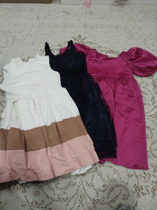 Платье на девочку 134 140