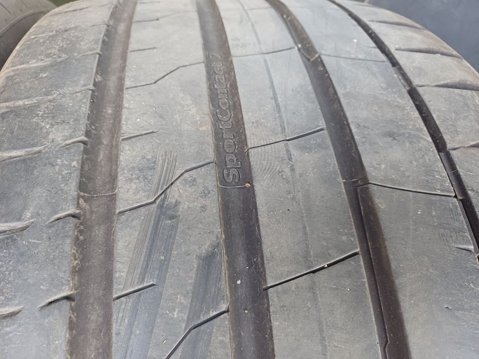 Гуми 295/35/21 Континентал