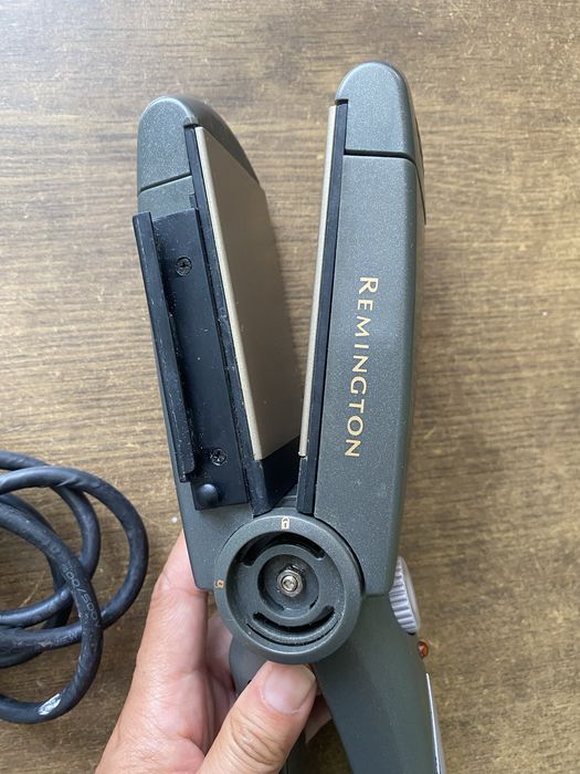 Фен и выпрямитель для волос Remington