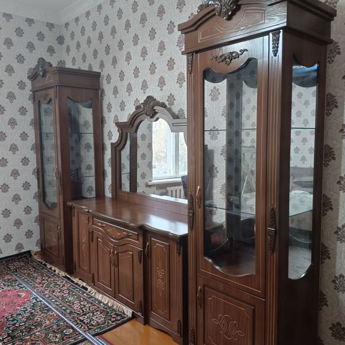 Продам спальный, стенка, трюмо