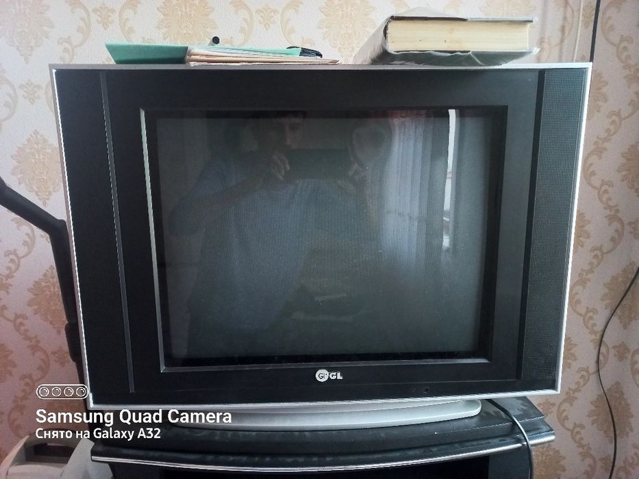 Телевизор сотилади