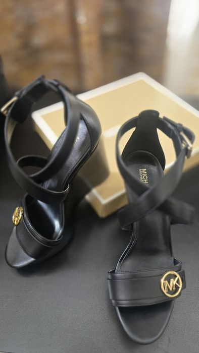 Босоножки, танкетки Michael Kors, Massimo dutti