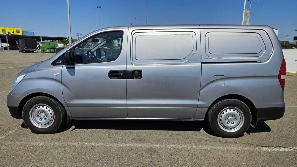 Hyundai H-1 2011 2.5 CRDI 136cp