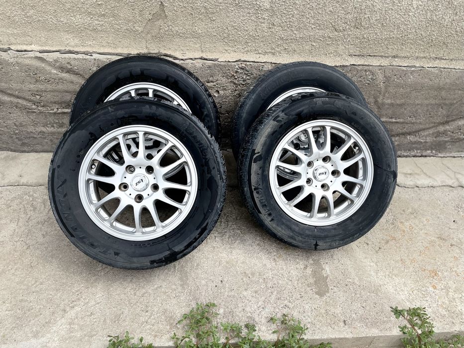 Продам летнюю резину
