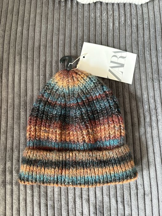 Детски зимни комплекти - ръкавички, шапки и аксесоари.