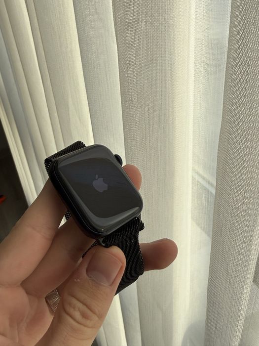 Apple Watch SE (2-ро поколение) – 44 мм