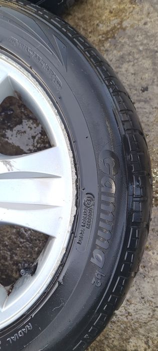 Janta aluminiu ford cu cauciucuri uzate  205/55/16 de rezerva