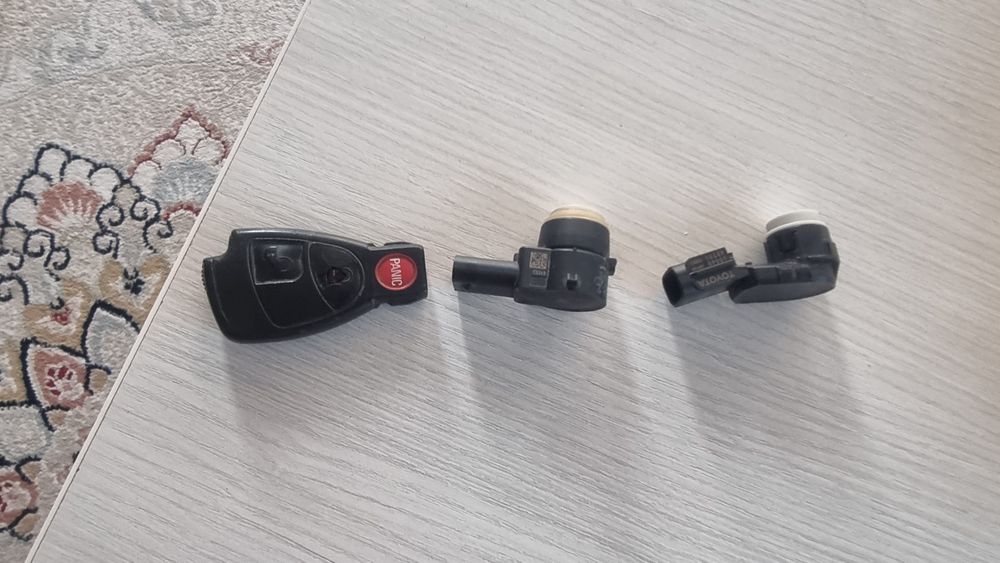 Продам Ключи и Парктроники от Мерседес