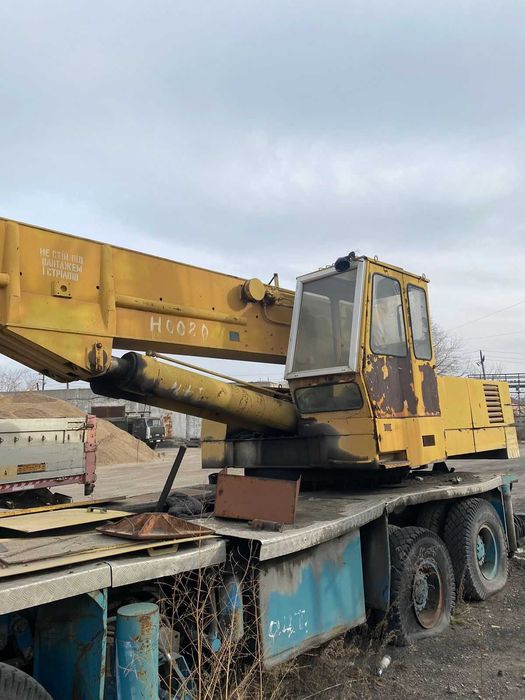 Автокран КС-6471 Январец 40 тонн