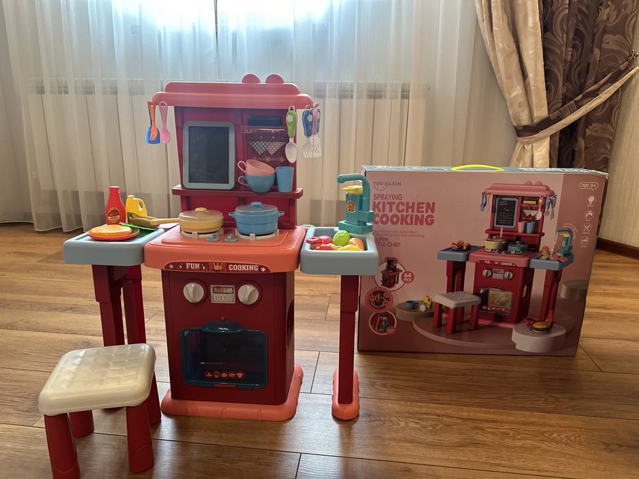 Продам кухню детскую