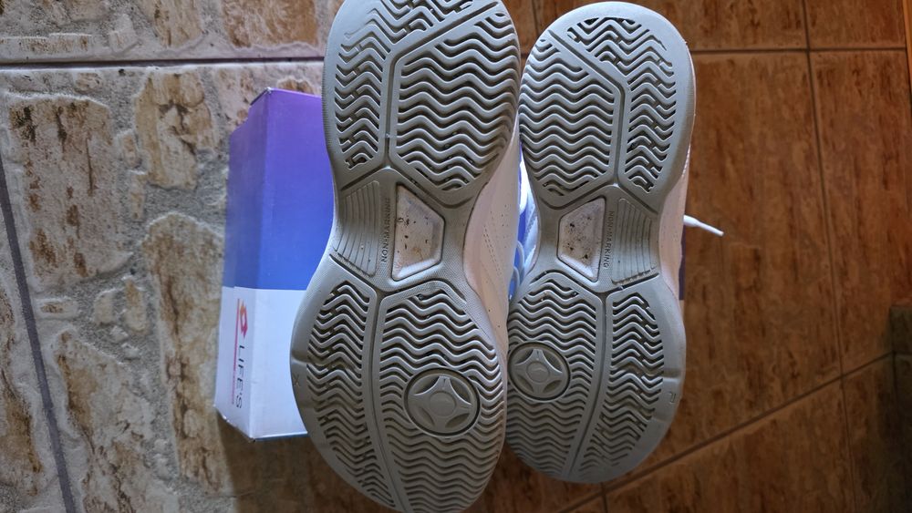 Adidași lotto femei