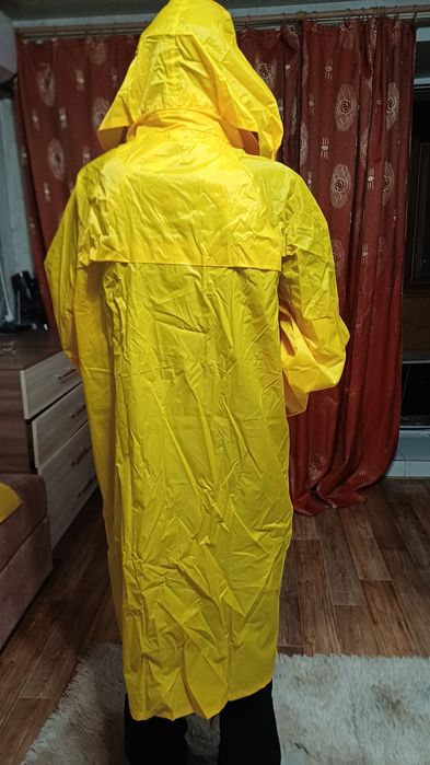 Продам плвщ дождевик
