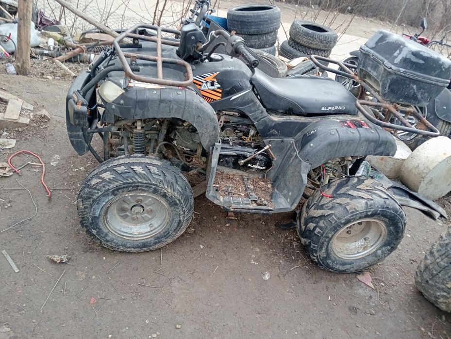 Vind atv de 200 pe injectie schimb cu cross