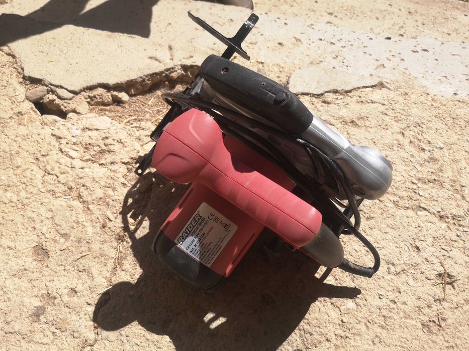 Raider RD-CS21 ръчна циркулярна трион, употребявана. Електричество