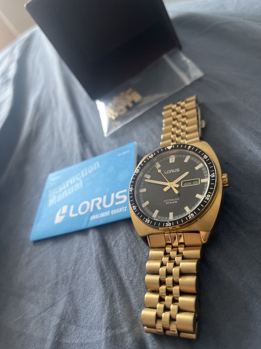 Механичен часовник Lorus