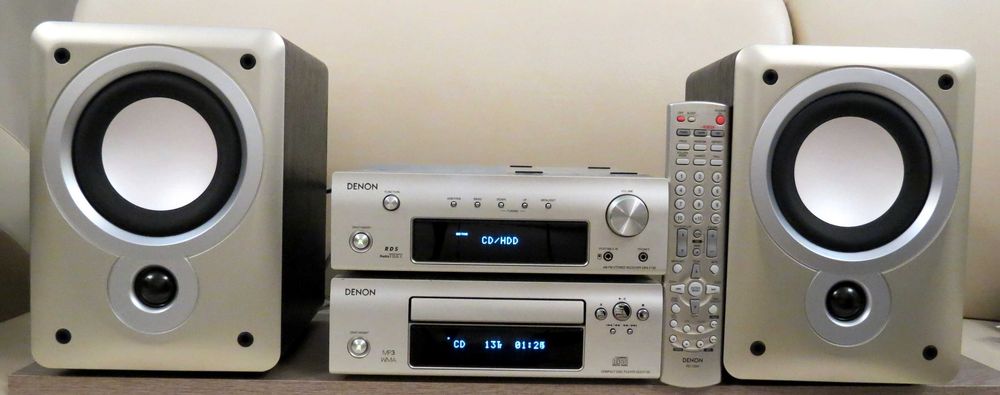 Sistem audio Denon Denon DRA-F 102 , DCD-F102 , Denon SC-F102 , Mini Hi-Fi System  Putere de ieșire: 2 x 65 wați RMS în 4Ω