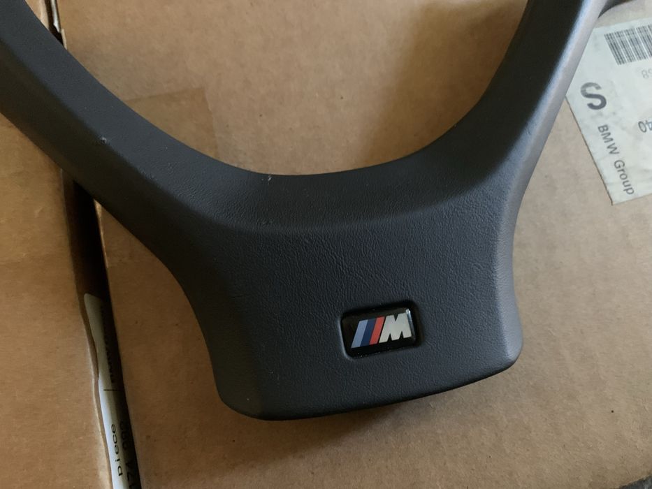Бленда за волан БМВ Х5 Е70 М пакет Индивидуал без еърбег Х6 Е71 М aero