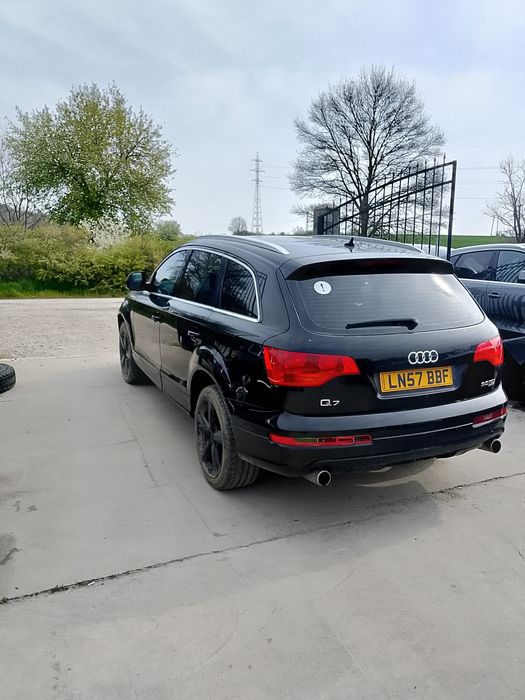 Audi Q7 Audi Q7 3.0 TDI , BUG мотор 233 к.с. 20 броя на части.