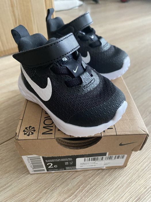 Adidasi Nike Bebelusi