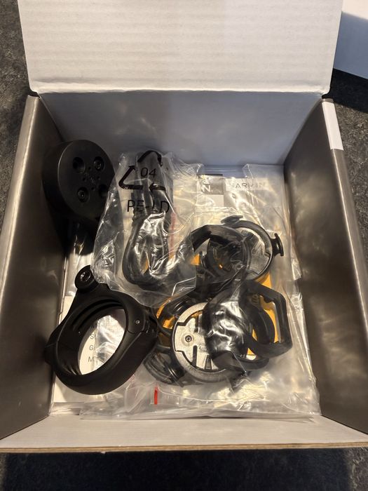 Garmin Edge 830 + accesorii originale ca nou