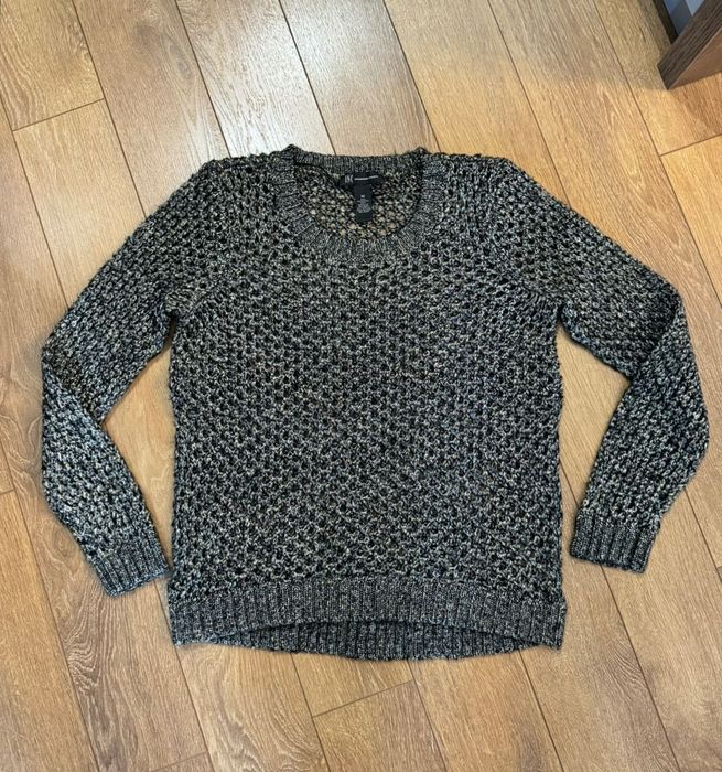 Пуловери и блузи