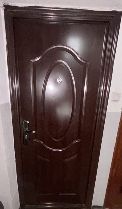 Usa metalica maro,dimensiune 86-200