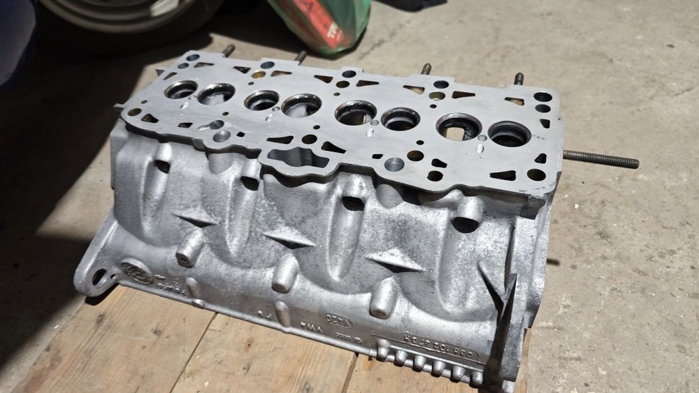1.9TDI 105кс BLS Двигател VW Skoda..
